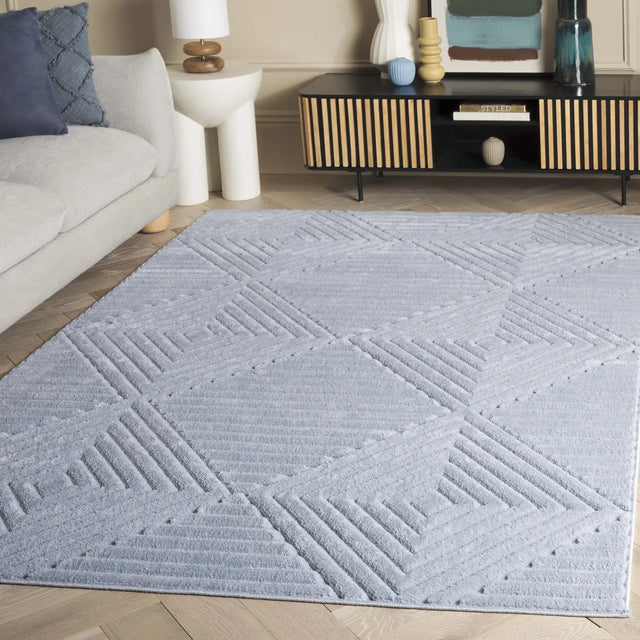 Safavieh Selena 4'-0" x 6'-0" Rug in Blue