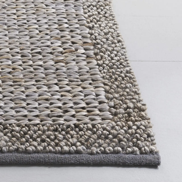 Safavieh Natural Fiber 4'-0" x 6'-0" Rug in Grey