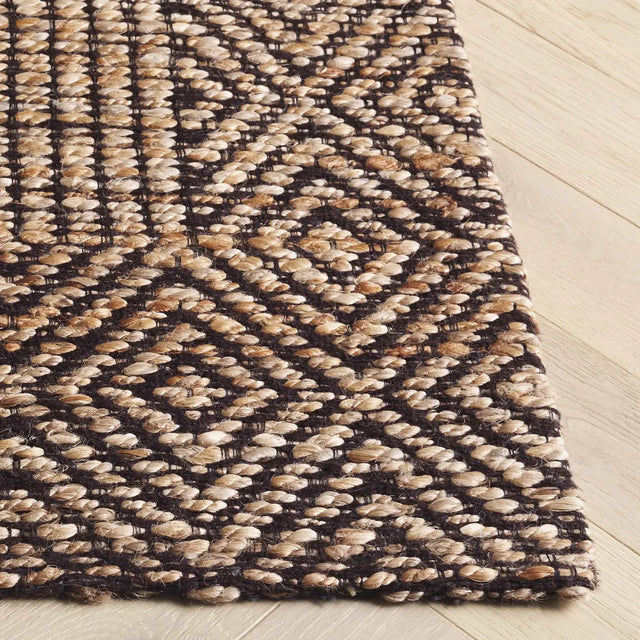 Safavieh Natural Fiber 4'-0" x 6'-0" Rug in Natural / Brown