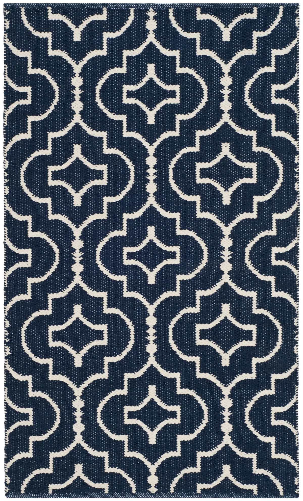 Safavieh Montauk 2'-0" x 3'-0" Rug in Navy / Ivory