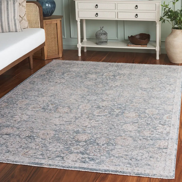 Safavieh Romance 300 5'-3" x 7'-6" Rug in Blue / Ivory