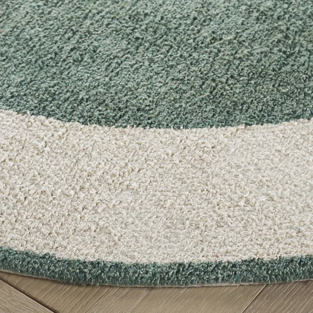 Safavieh Easy Care 5'-0" x 5'-0" Rug in Ivory / Green