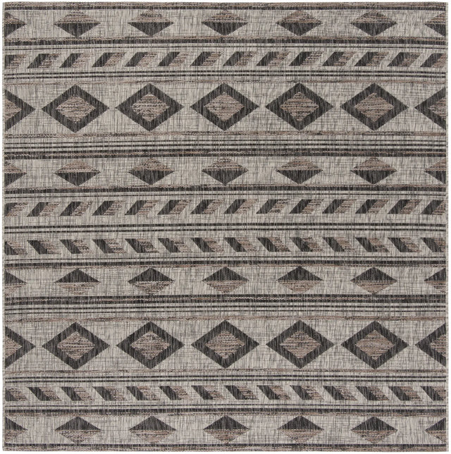 Safavieh Courtyard 6'-7" x 6'-7" Rug in Grey / Black