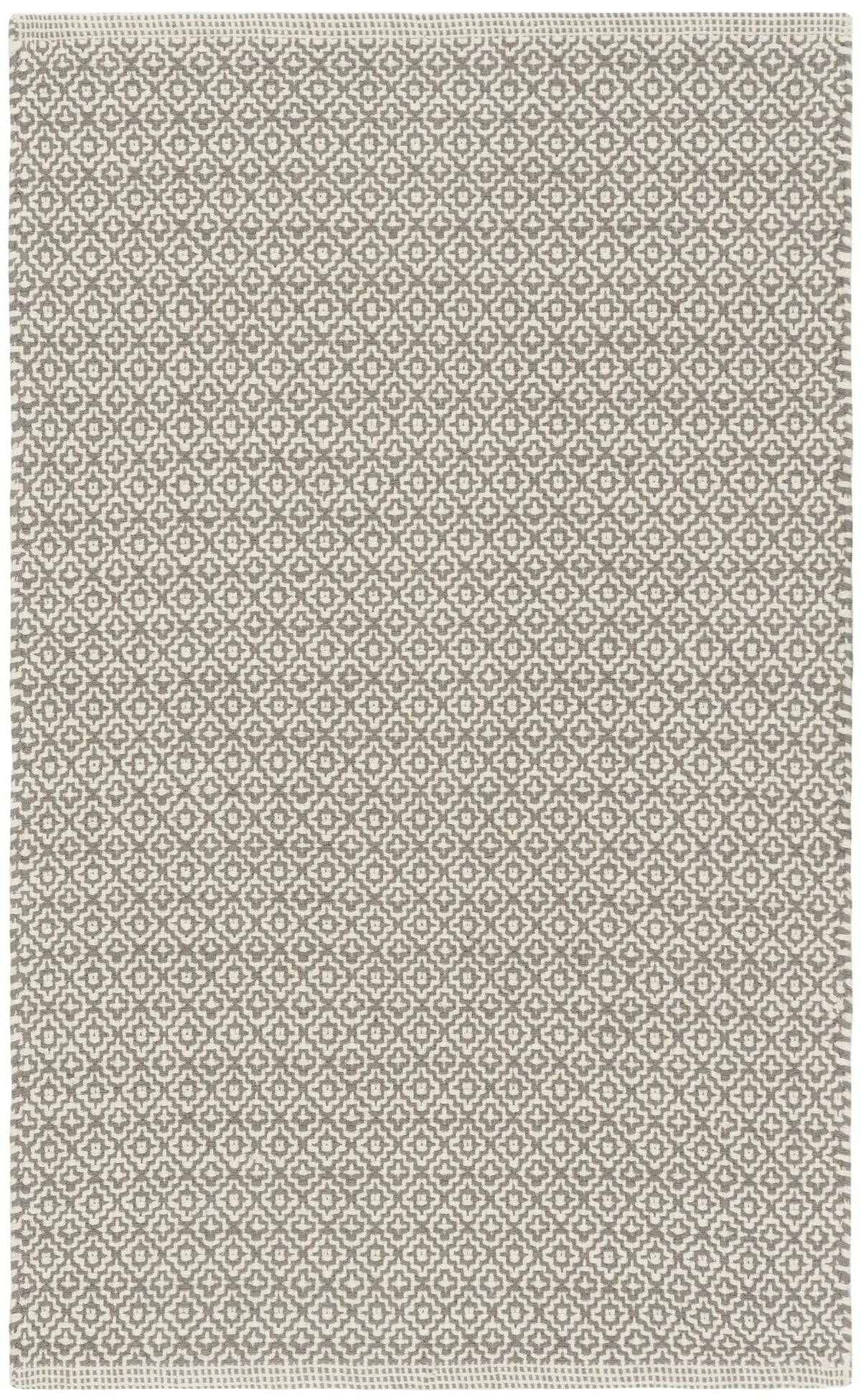 Safavieh Montauk 2'-6" x 4'-0" Rug in Ivory / Grey