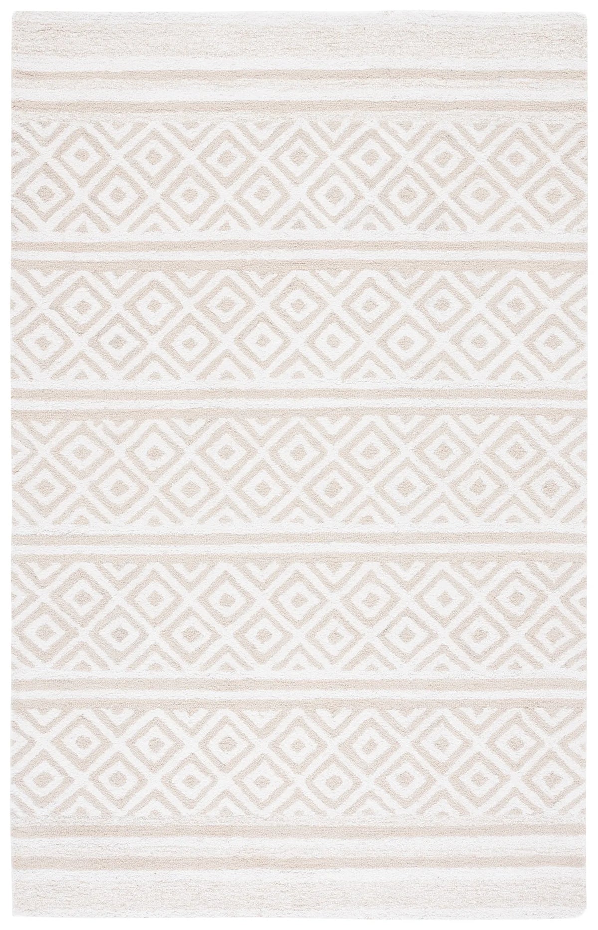 Safavieh Capri 4'-0" x 6'-0" Rug in Ivory / Beige
