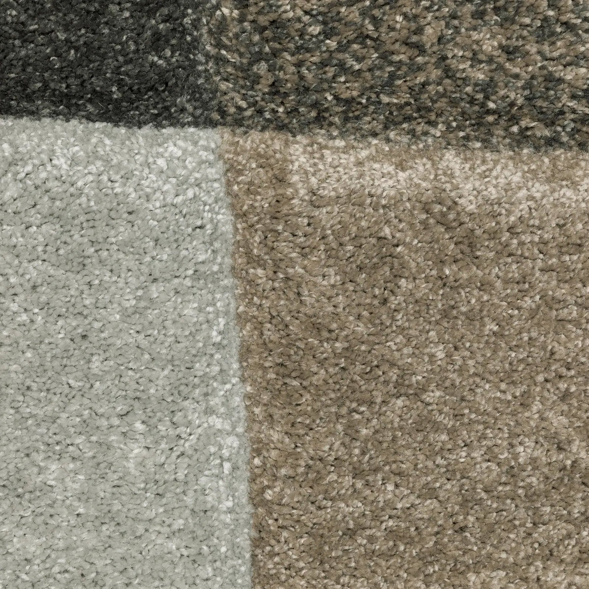 Oriental Weavers Cambria 084J2 Beige/ Multi Rug - room scene 2
