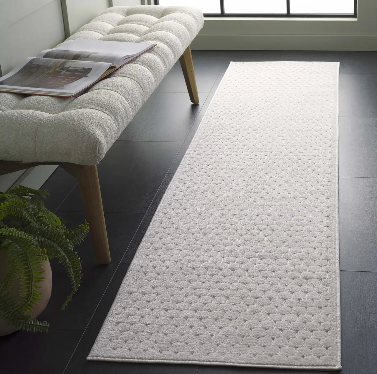 Safavieh Stella 2'-0" x 8'-0" Rug in Ivory