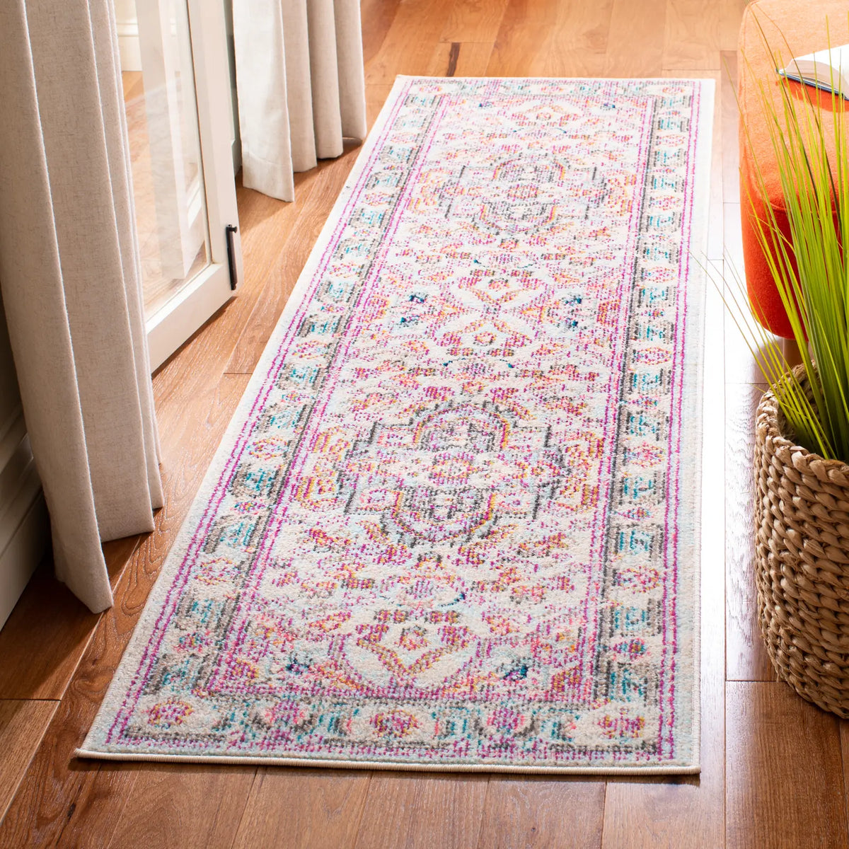 Safavieh Madison 200 2'-3" x 8'-0" Rug in Beige / Fuchsia