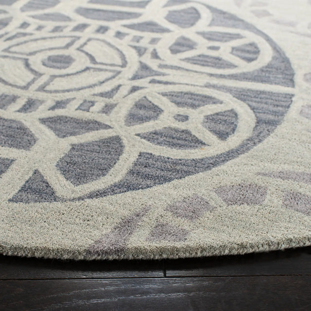 Safavieh Wyndham 7'-0" x 7'-0" Rug in Silver / Blue