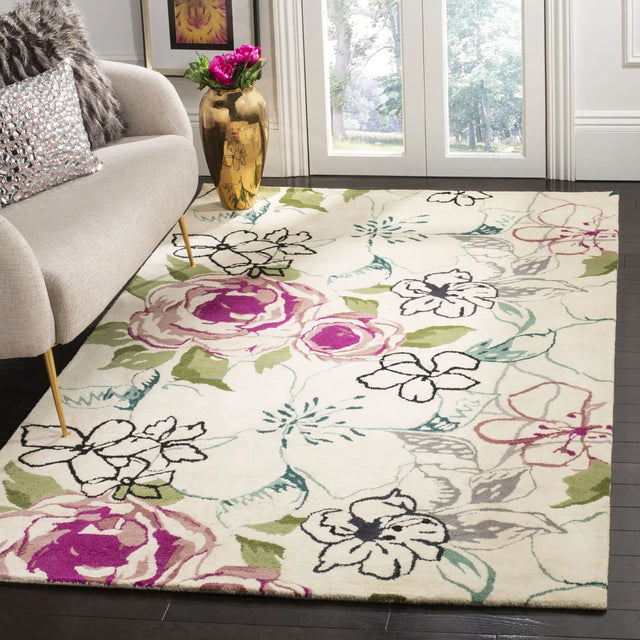 Safavieh Wyndham 5'-0" x 8'-0" Rug in Ivory / Multi