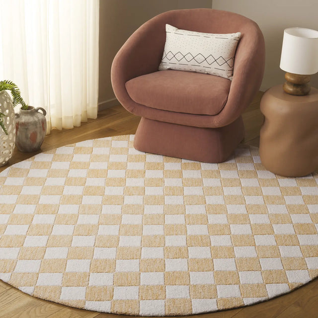 Safavieh Ebony 6'-0" x 6'-0" Rug in Gold / Ivory