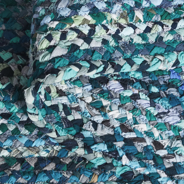 Safavieh Braided 4'-0" x 6'-0" Rug in Teal / Blue