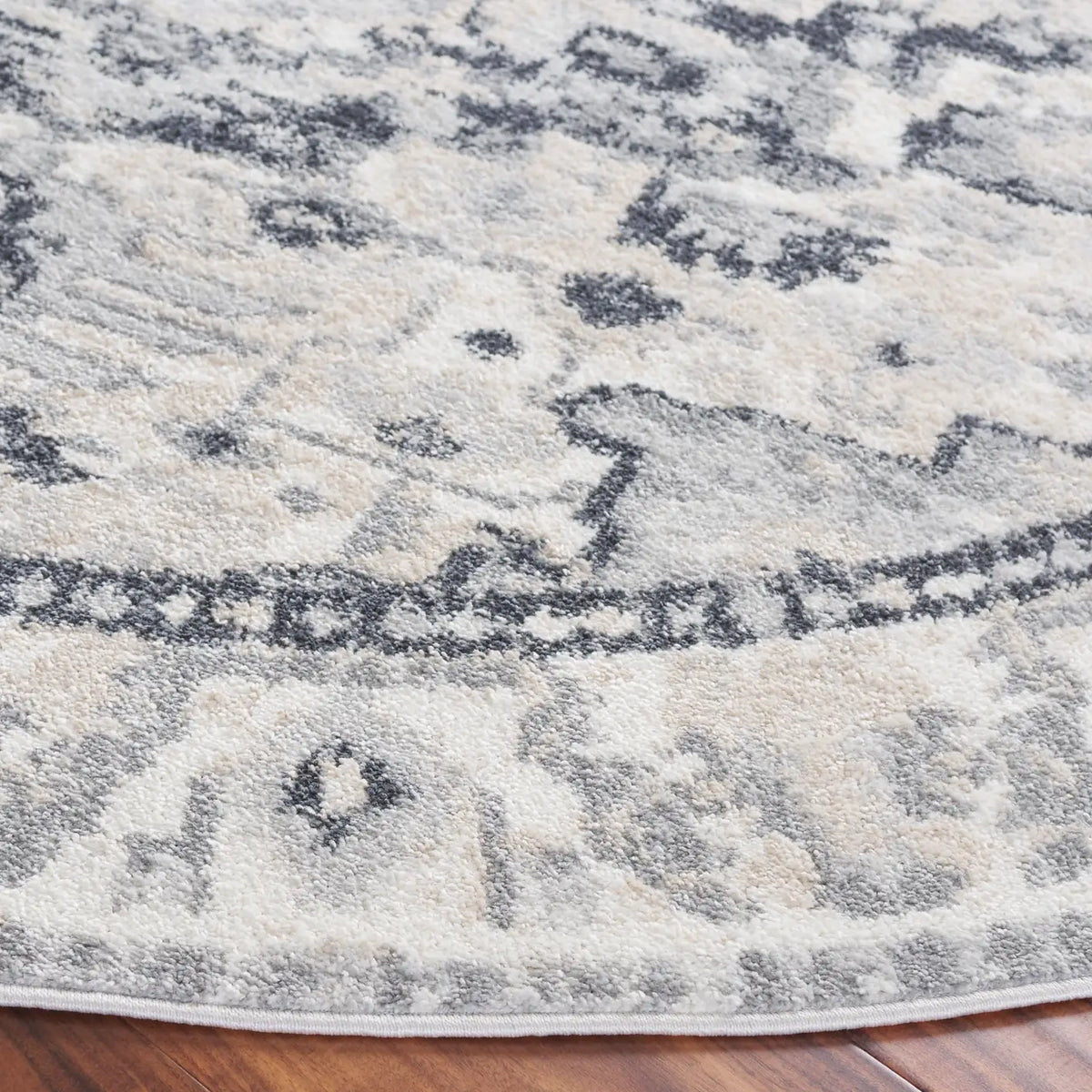 Safavieh Layla 6'-7" x 6'-7" Rug in Ivory Grey / Charcoal
