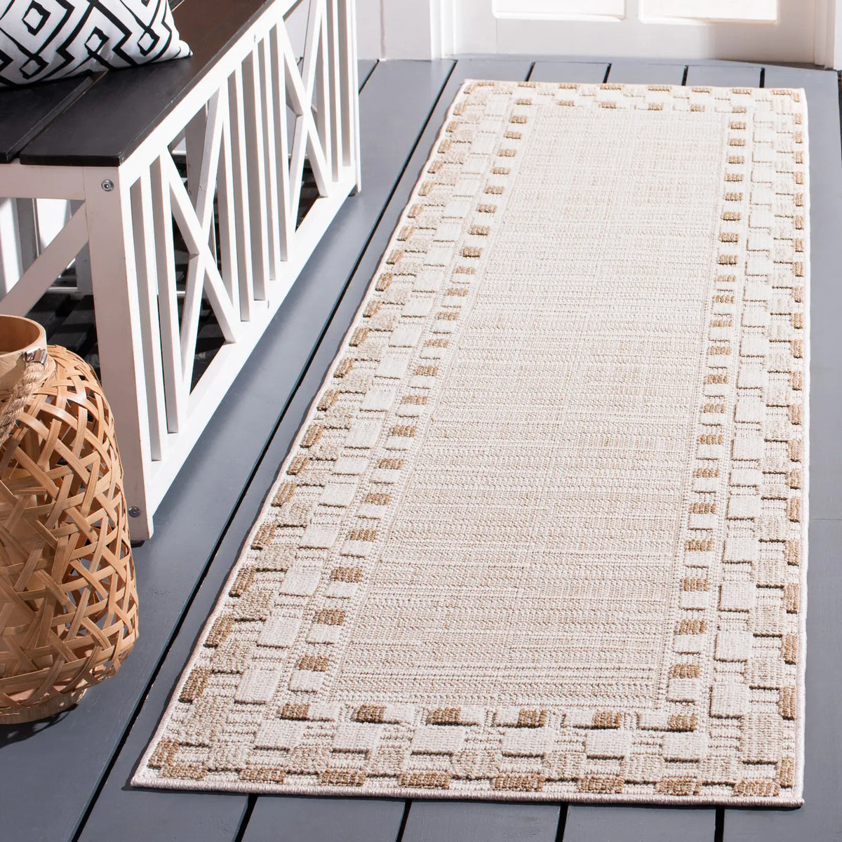 Safavieh Global 2'-2" x 8'-0" Rug in Beige / Light Beige