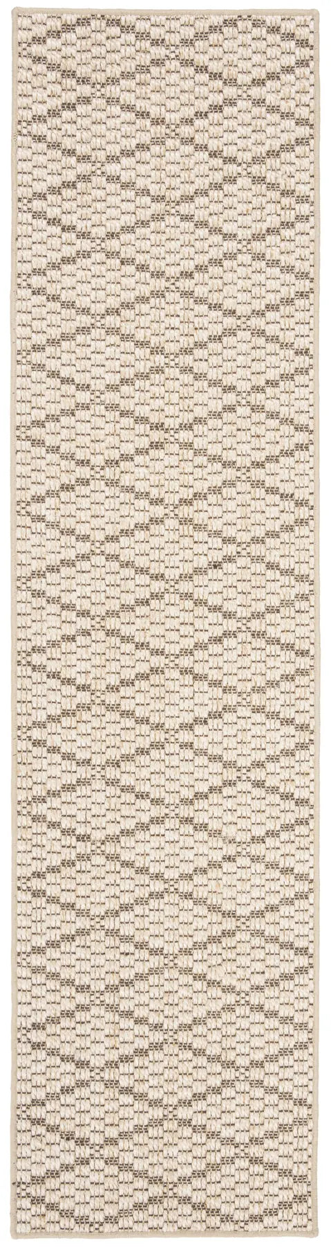 Safavieh Palm Beach 2'-0" x 8'-0" Rug in Beige / Brown