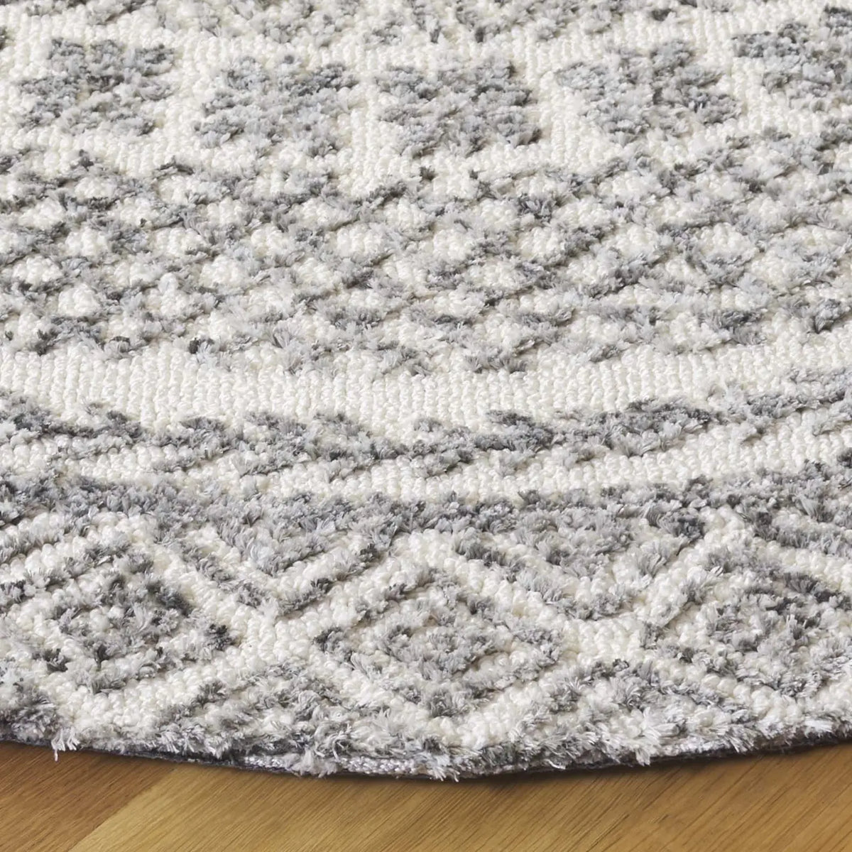 Safavieh Audrey 6'-0" x 6'-0" Rug in Ivory / Grey