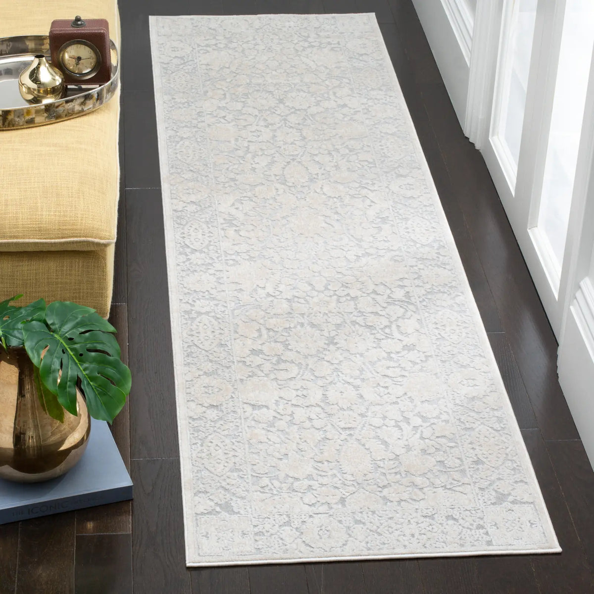 Safavieh Reflection 2'-3" x 10'-0" Rug in Light Grey / Cream