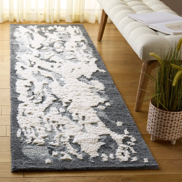 Safavieh Casablanca 2'-3" x 8'-0" Rug in Dark Grey / Ivory