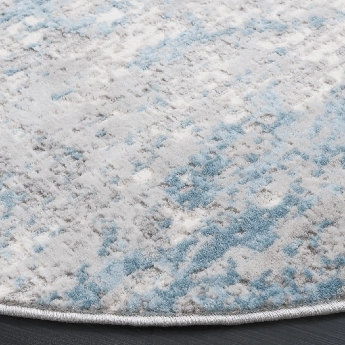Safavieh Lagoon 6'-7" x 6'-7" Rug in Ivory / Blue