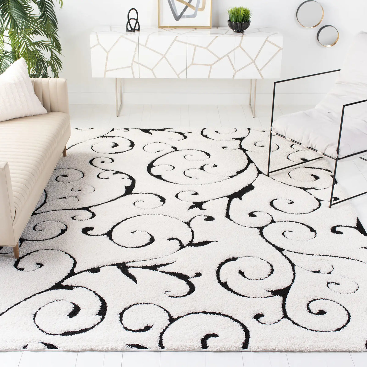 Safavieh Florida Shag 9'-6" x 13'-0" Rug in Ivory / Black