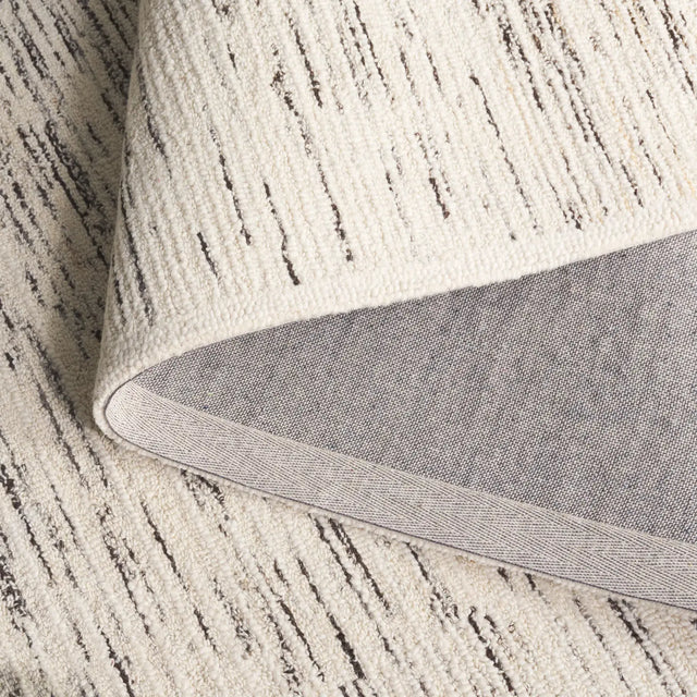 Safavieh Pine 4'-0" x 6'-0" Rug in Natural / Ivory