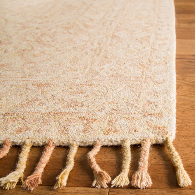 Safavieh Aspen 4'-0" x 6'-0" Rug in Ivory / Blush