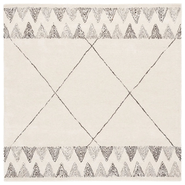 Safavieh Kenya 6'-0" x 6'-0" Rug in Ivory / Black