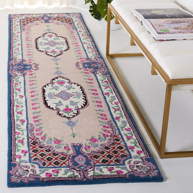 Safavieh Bellagio 2'-3" x 8'-0" Rug in Pink / Ivory