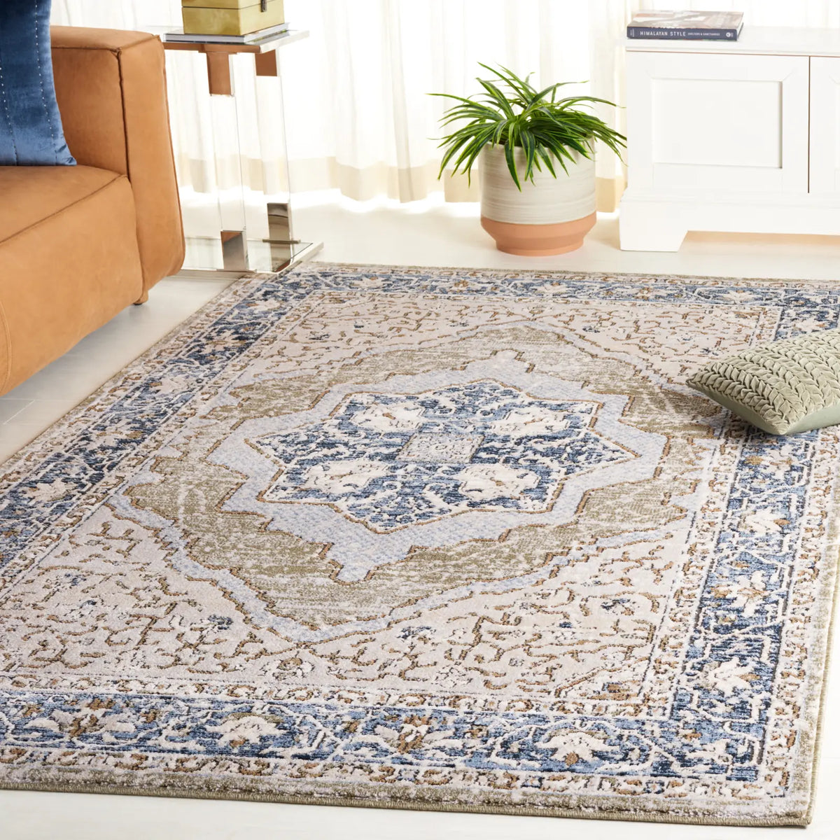 Safavieh Rosewood 4'-0" x 6'-0" Rug in Ivory / Green
