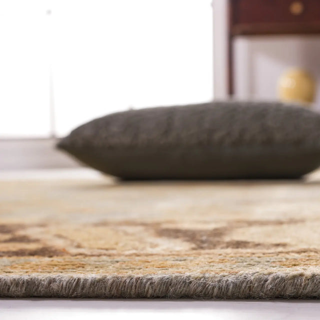 Safavieh Oushak 6'-0" x 9'-0" Rug in Light Blue / Brown