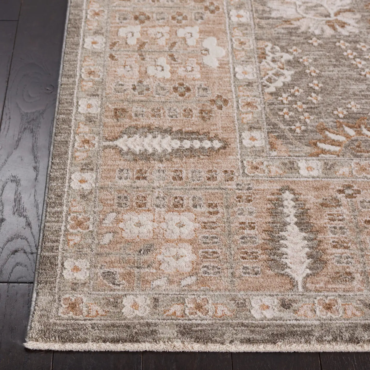 Safavieh Willow 4'-0" x 6'-0" Rug in Sage / Beige
