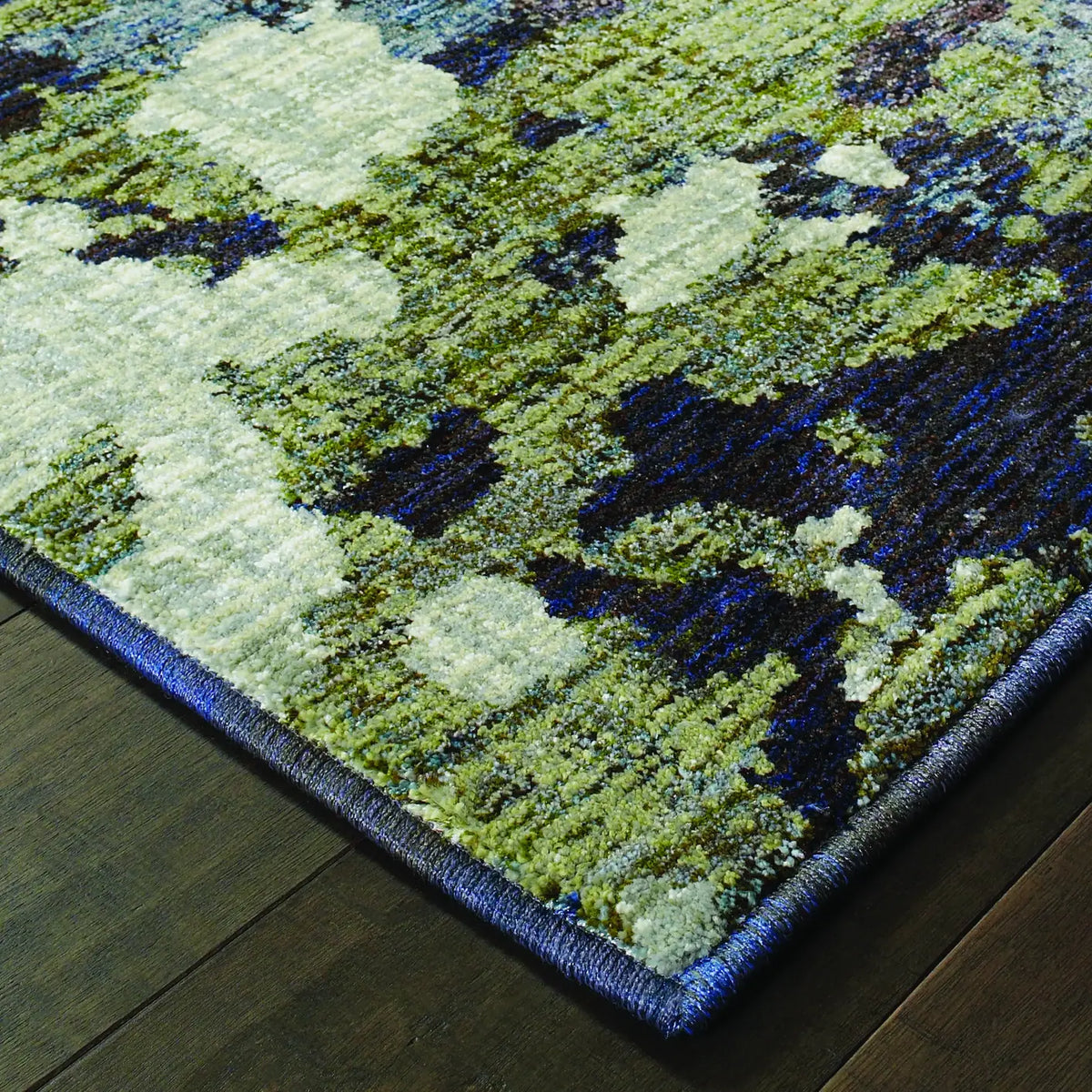 Oriental Weavers Sphinx Evolution 8029A Navy/Green Rugs - corner detail