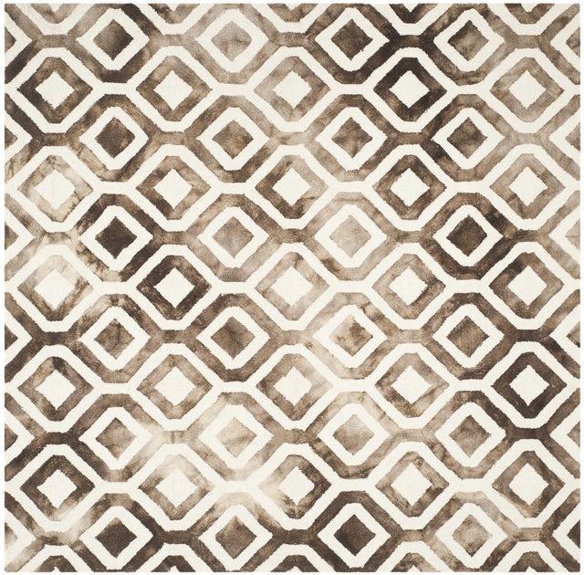 Safavieh Dip Dye 7'-0" x 7'-0" Rug in Ivory / Chocolate