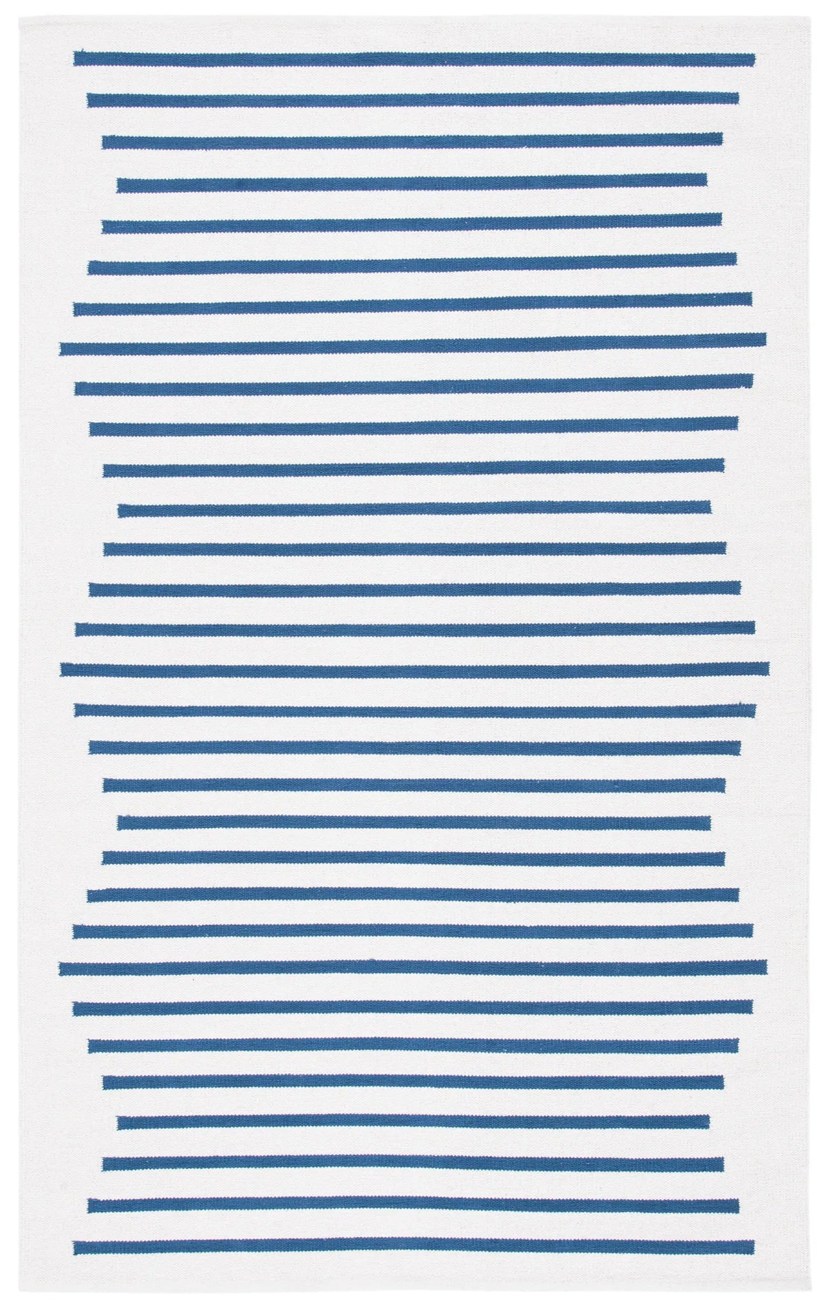 Safavieh Montauk 4'-0" x 6'-0" Rug in Ivory / Navy