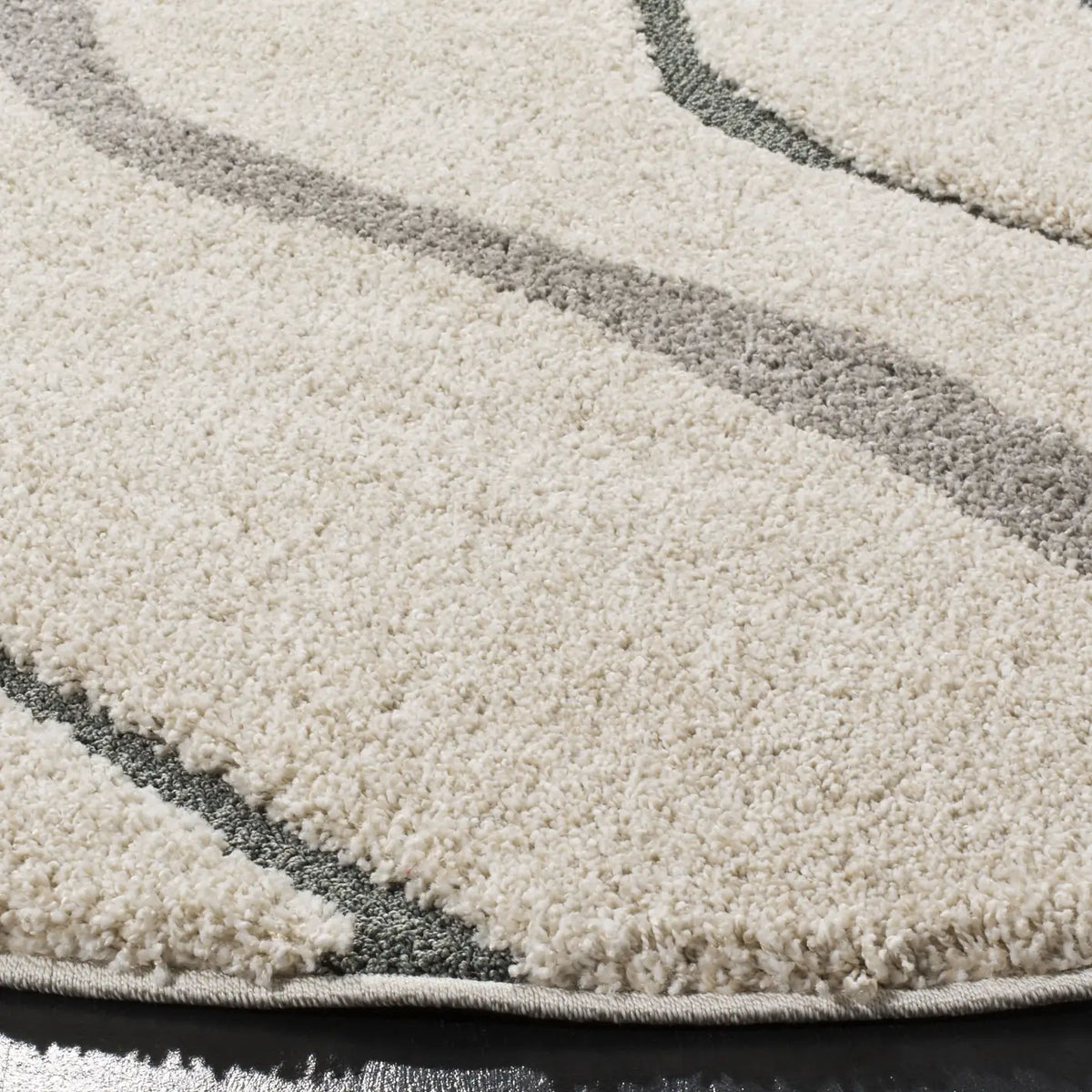 Safavieh Florida Shag 6'-7" x 6'-7" Rug in Cream / Light Blue