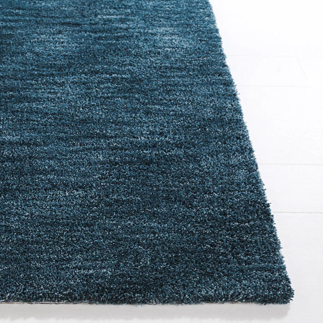 Safavieh Carmine 4'-0" x 6'-0" Rug in Teal