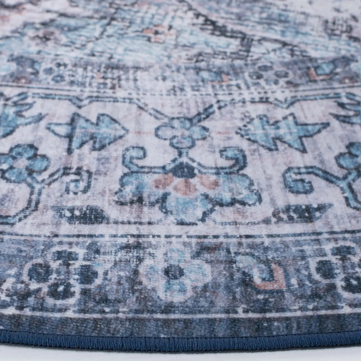 Safavieh Tucson 6'-0" x 6'-0" Rug in Aqua / Pink