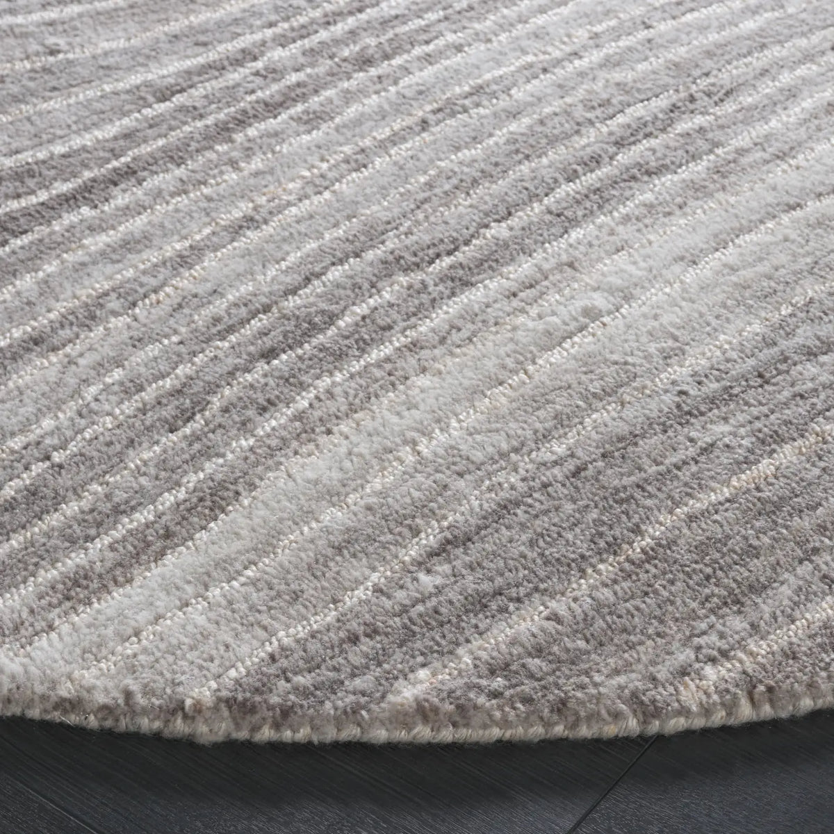 Safavieh Abstract 6'-0" x 6'-0" Rug in Grey / Ivory