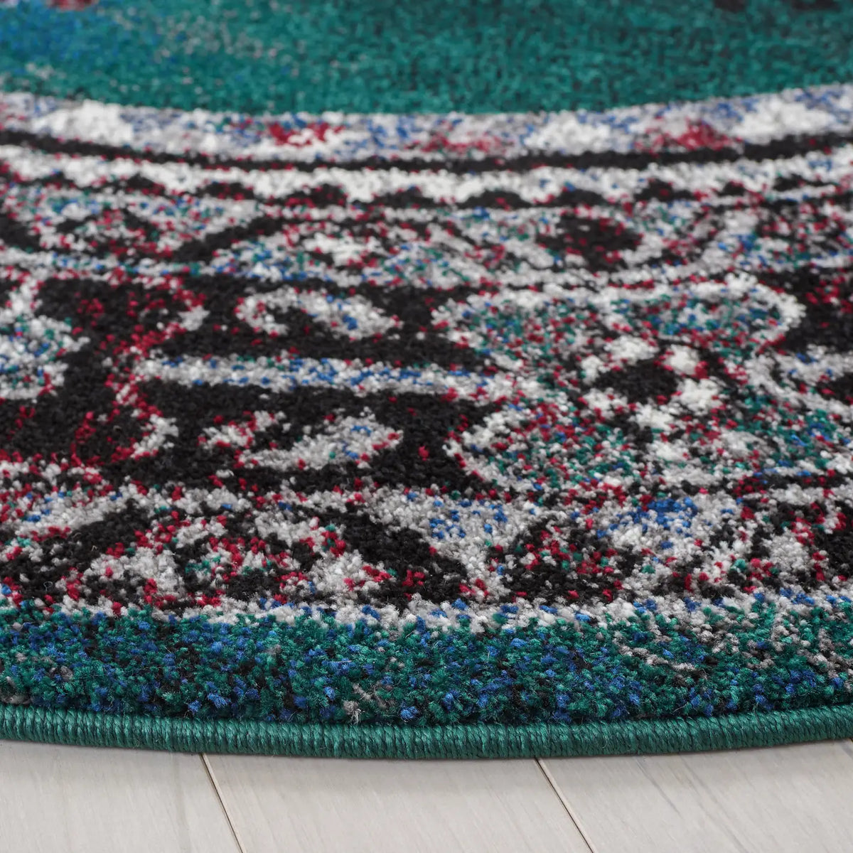 Safavieh Vintage Hamadan 6'-7" x 6'-7" Rug in Green / Black