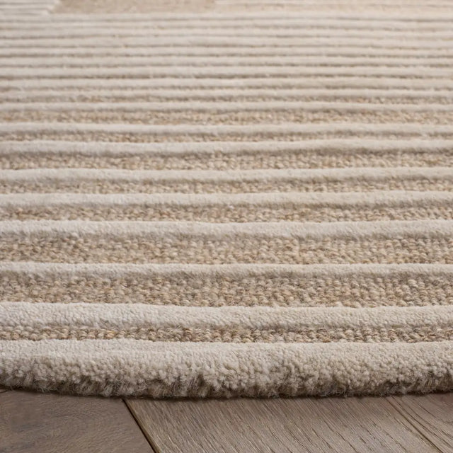 Safavieh Harvest 6'-0" x 6'-0" Rug in Beige / Ivory