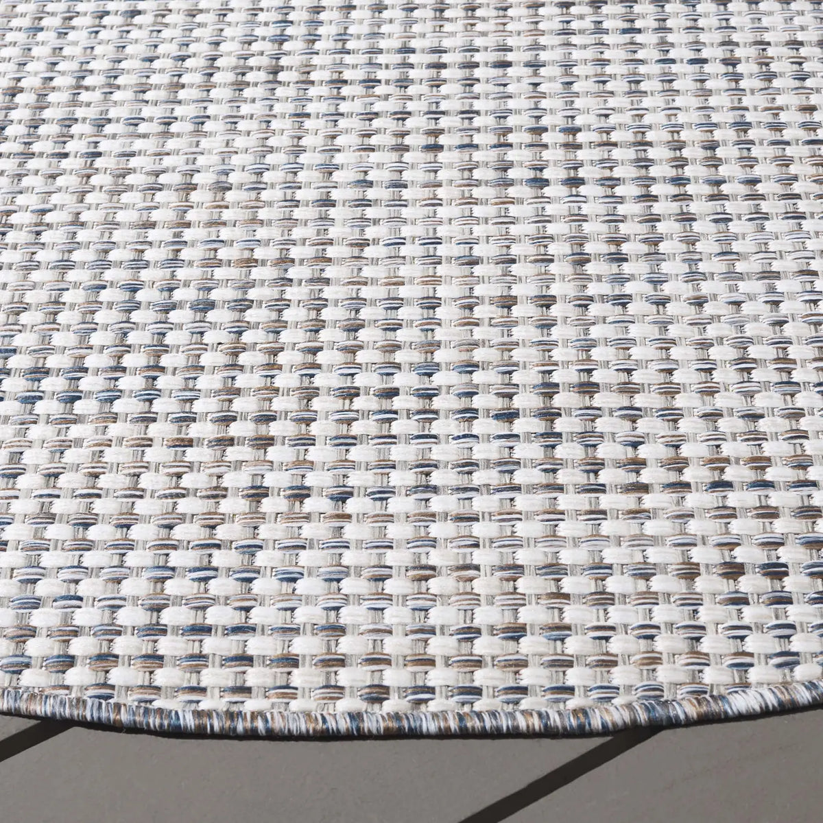 Safavieh Courtyard 6'-7" x 6'-7" Rug in Ivory / Beige Grey