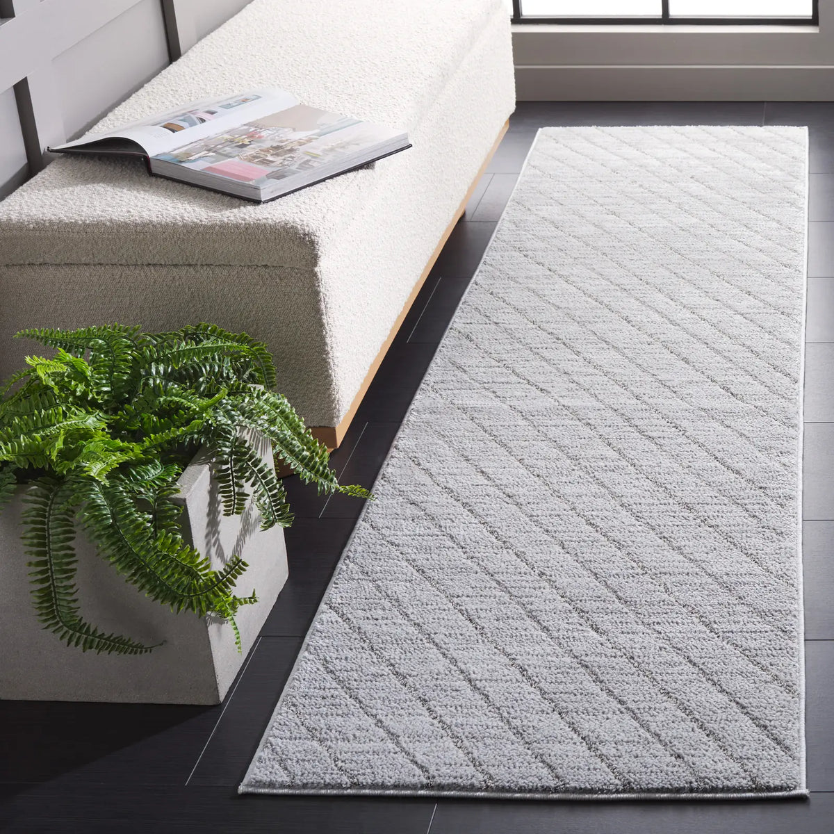 Safavieh Neptune 2'-2" x 8'-0" Rug in Light Grey / Grey