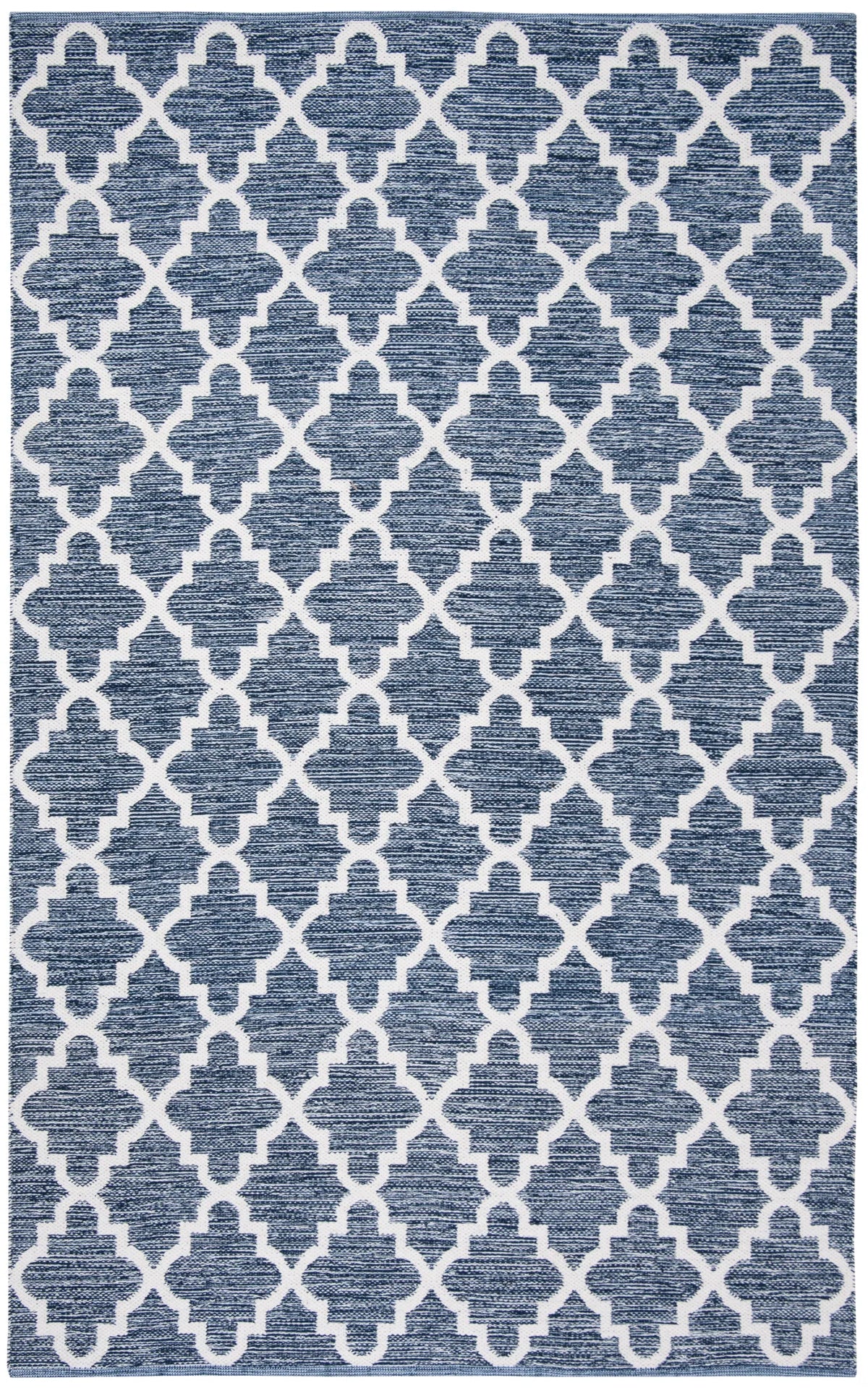 Safavieh Montauk 5'-0" x 8'-0" Rug in Navy / Ivory