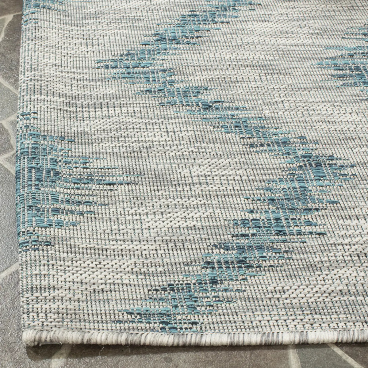 Safavieh Courtyard 8'-0" x 11'-0" Rug in Grey / Blue