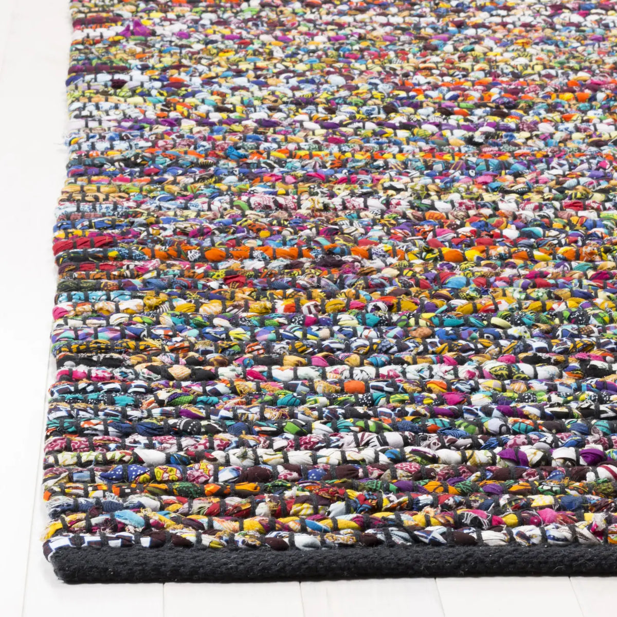 Safavieh Cape Cod 5'-0" x 8'-0" Rug in Multi