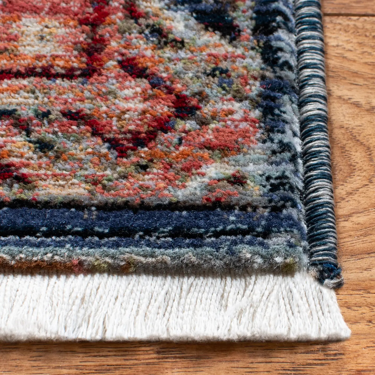 Safavieh Herat 300 4'-0" x 6'-0" Rug in Rust / Black