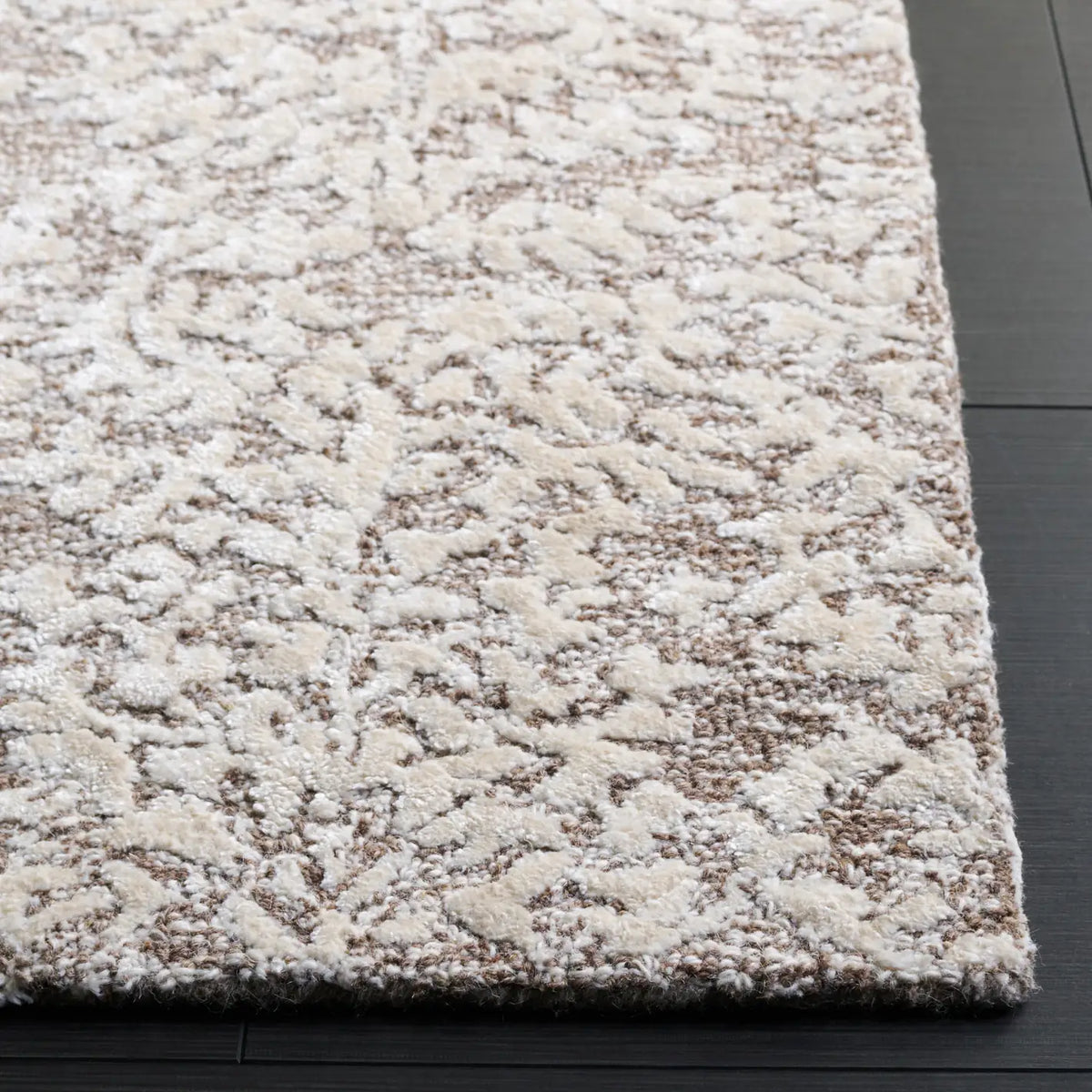Safavieh Glamour 5'-0" x 8'-0" Rug in Grey / Ivory