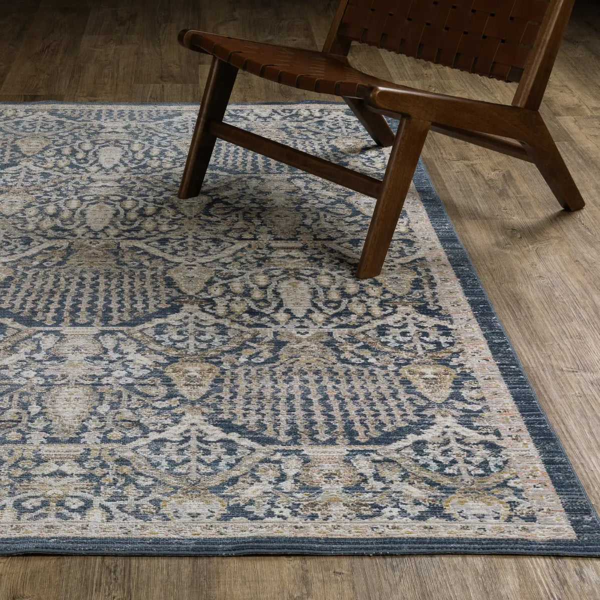 Oriental Weavers Sphinx Cavett CAV06 Gold Rugs - angle/detail