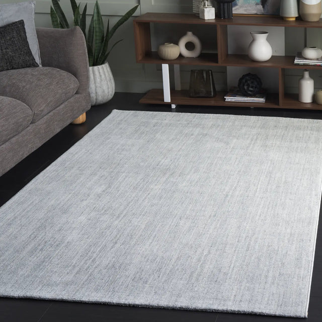 Safavieh Mabel 4'-0" x 6'-0" Rug in Light Blue / Ivory