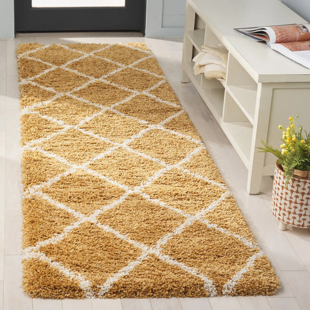 Safavieh Hudson Shag 2'-3" x 8'-0" Rug in Gold / Ivory